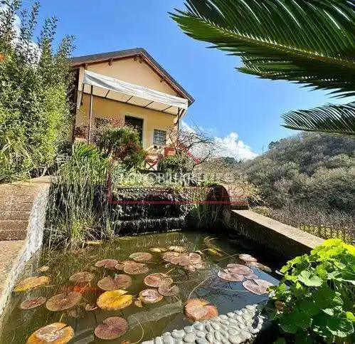 Villetta a schiera in vendita a Camaiore