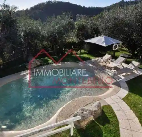 Rustico - Casale in vendita a Camaiore