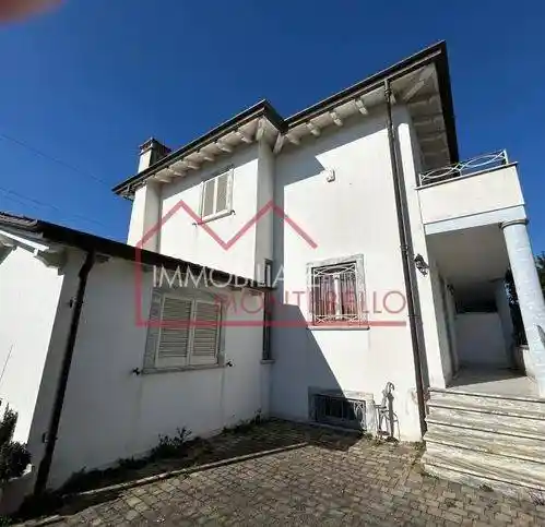 Villa in vendita a Camaiore