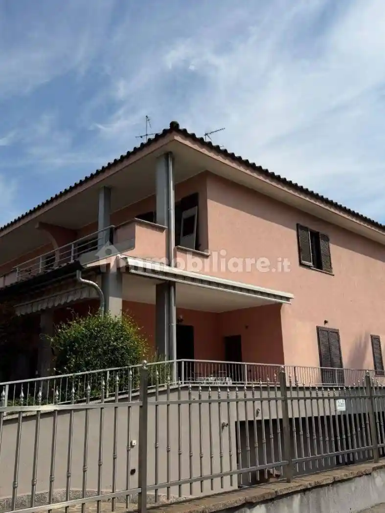 Appartamento in vendita a Limbiate