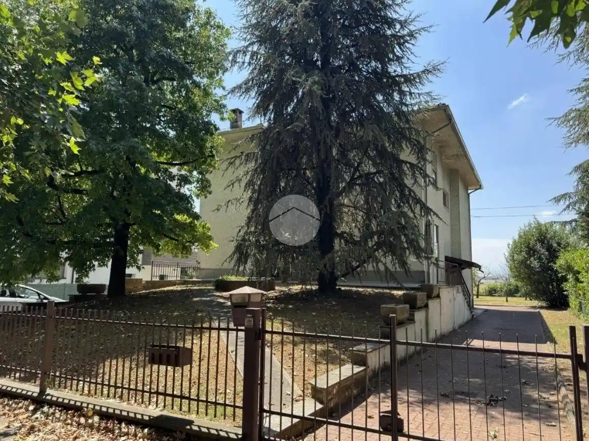 Appartamento in vendita a Montechiarugolo