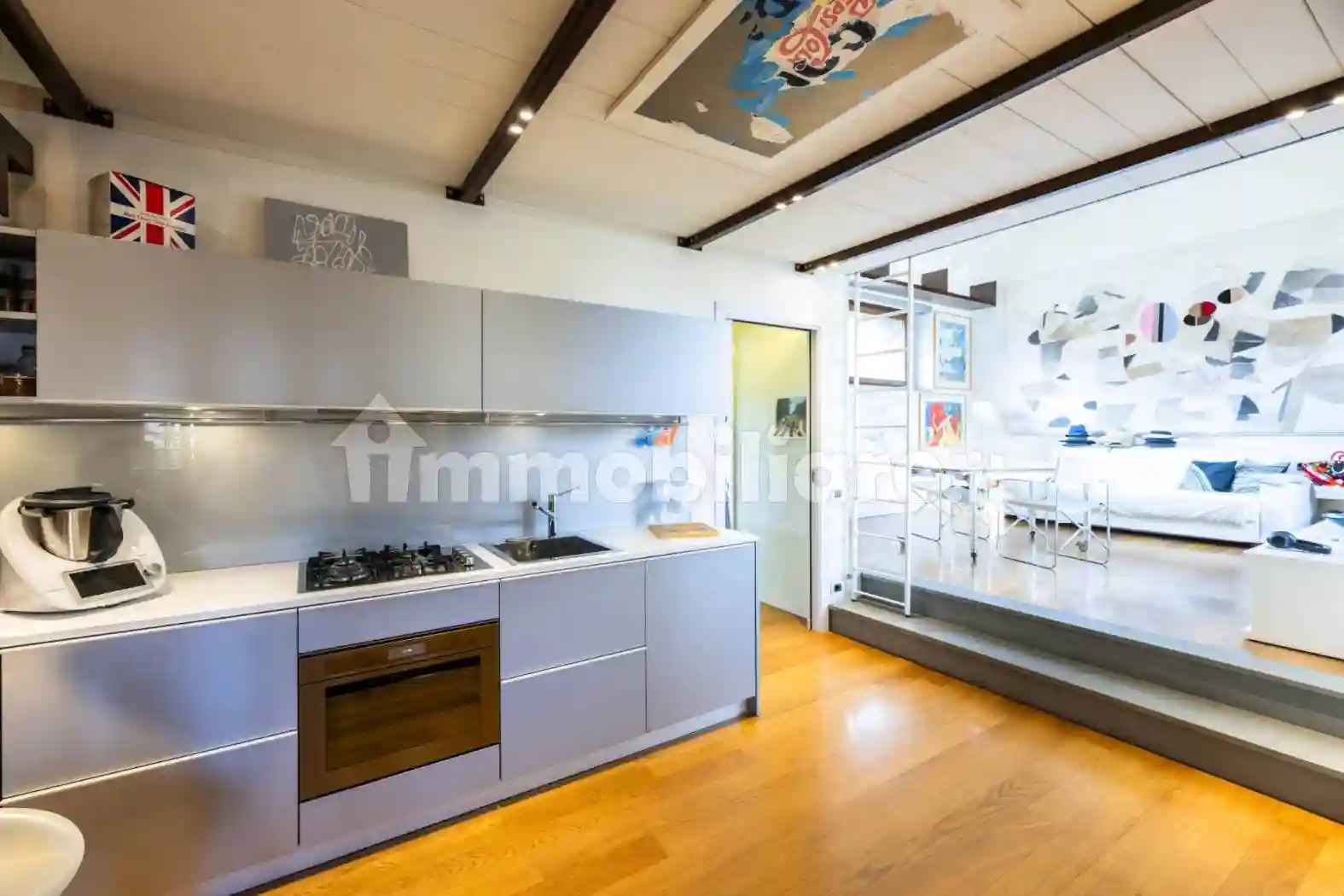 Loft - foto 4