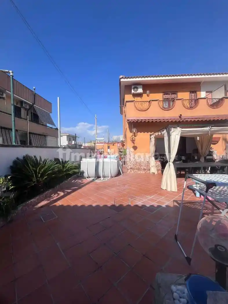 Villa in vendita a Castel Volturno