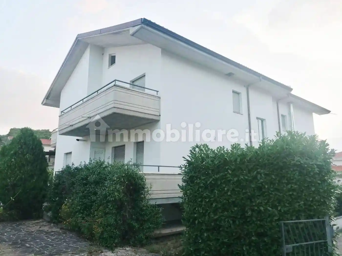 Villa in vendita a Pesche