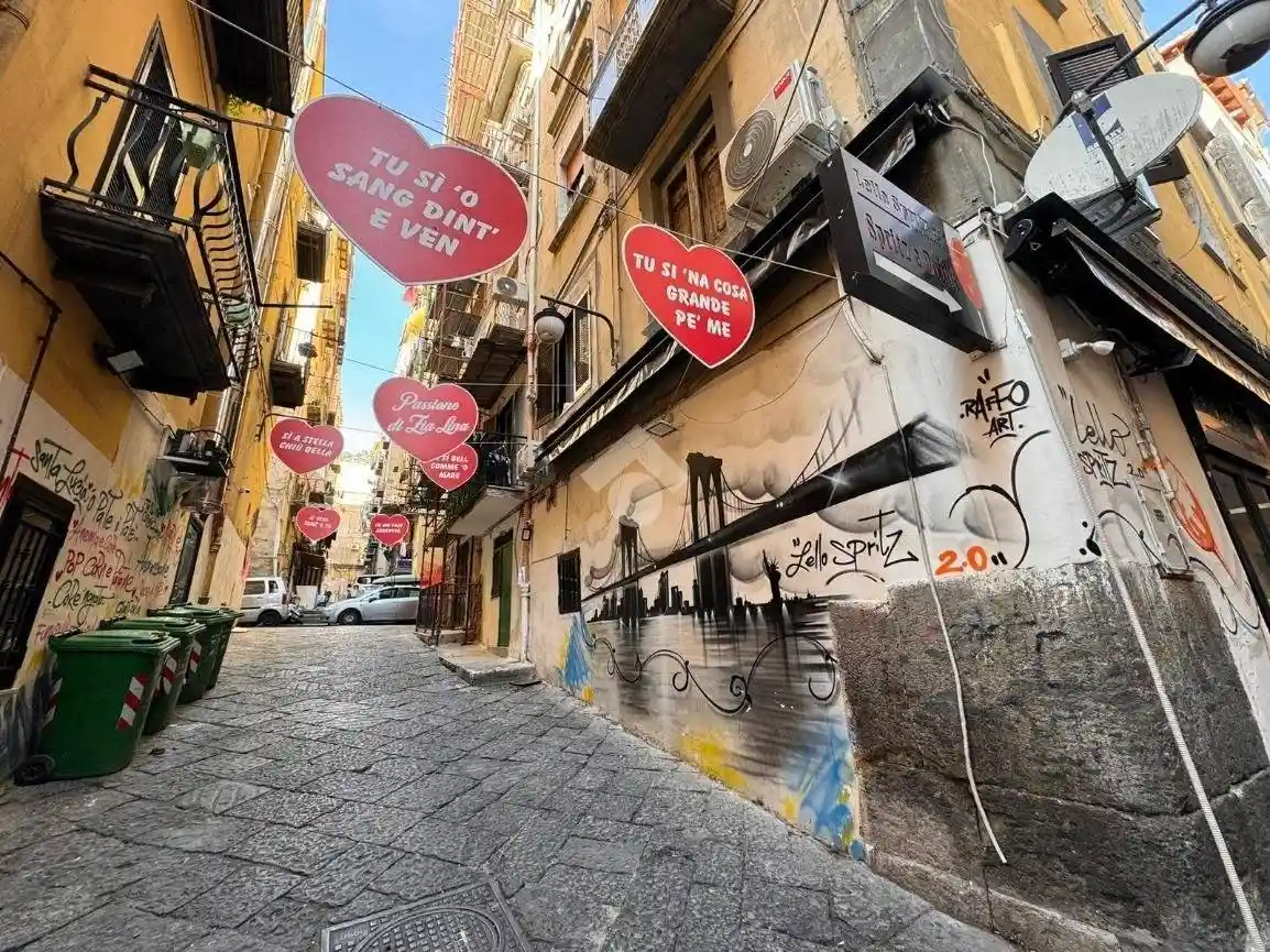 Appartamento in vendita a Napoli