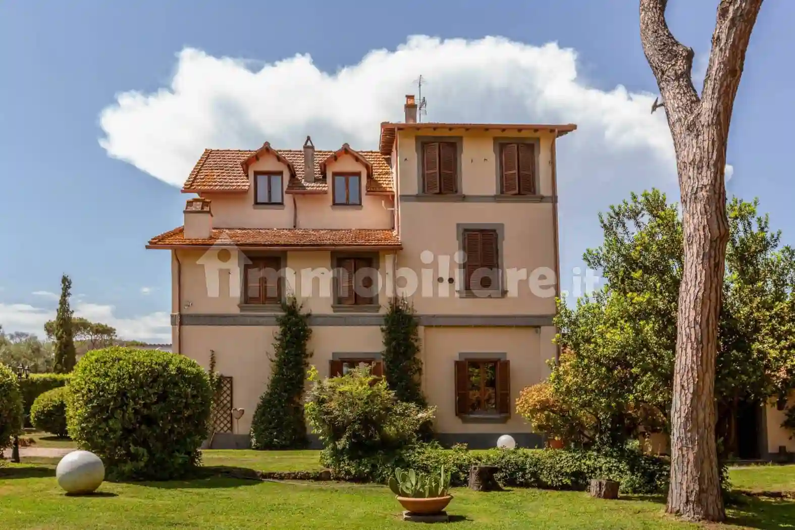 Villa - foto 2