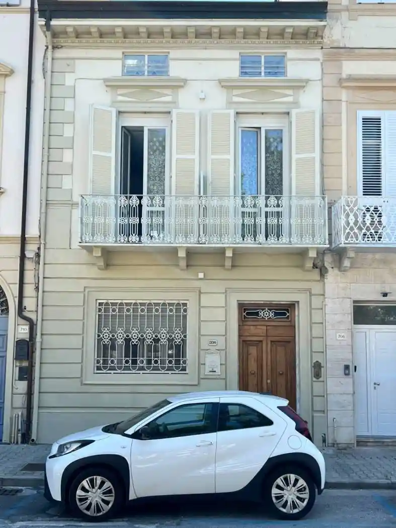 Casa indipendente in vendita a Viareggio