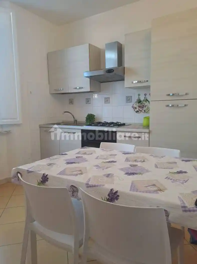 Appartamento in affitto a Cecina
