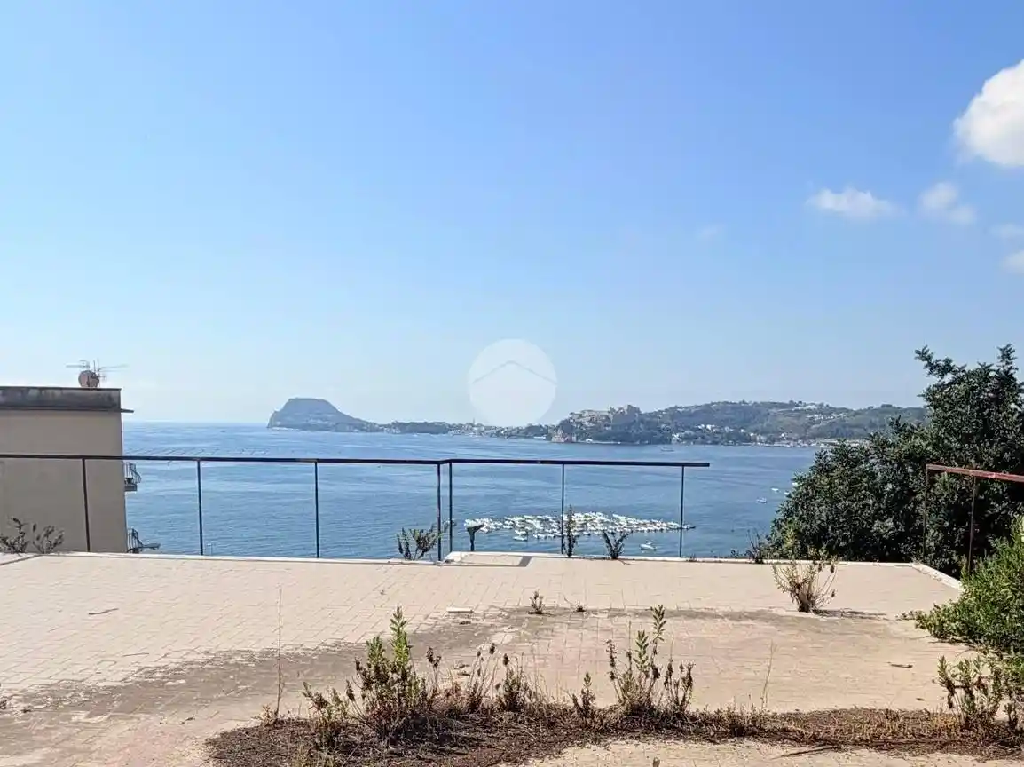 Rustico - Casale in vendita a Pozzuoli