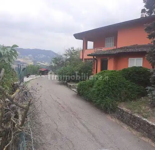 Villa in vendita a Cecima