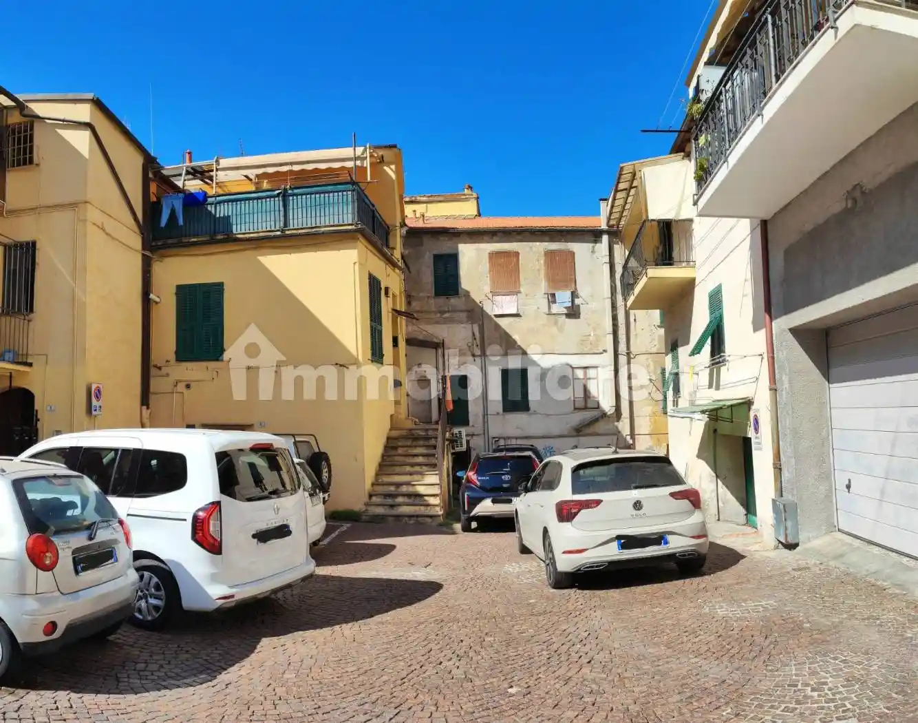 Appartamento in vendita a Imperia
