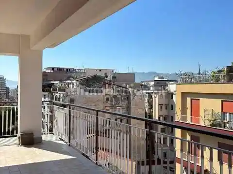 Appartamento in vendita a Palermo