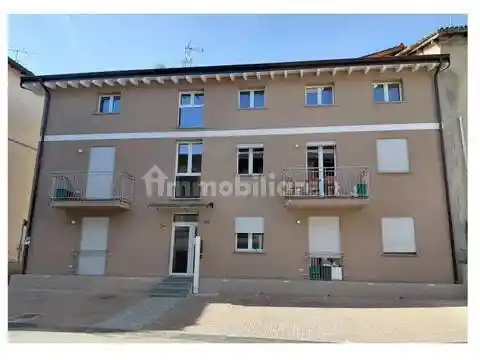 Appartamento in vendita a Cremenaga