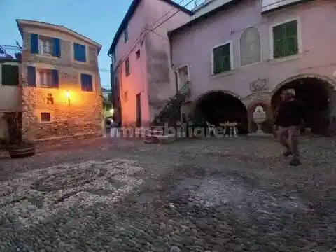Rustico - Casale in vendita a Pietrabruna