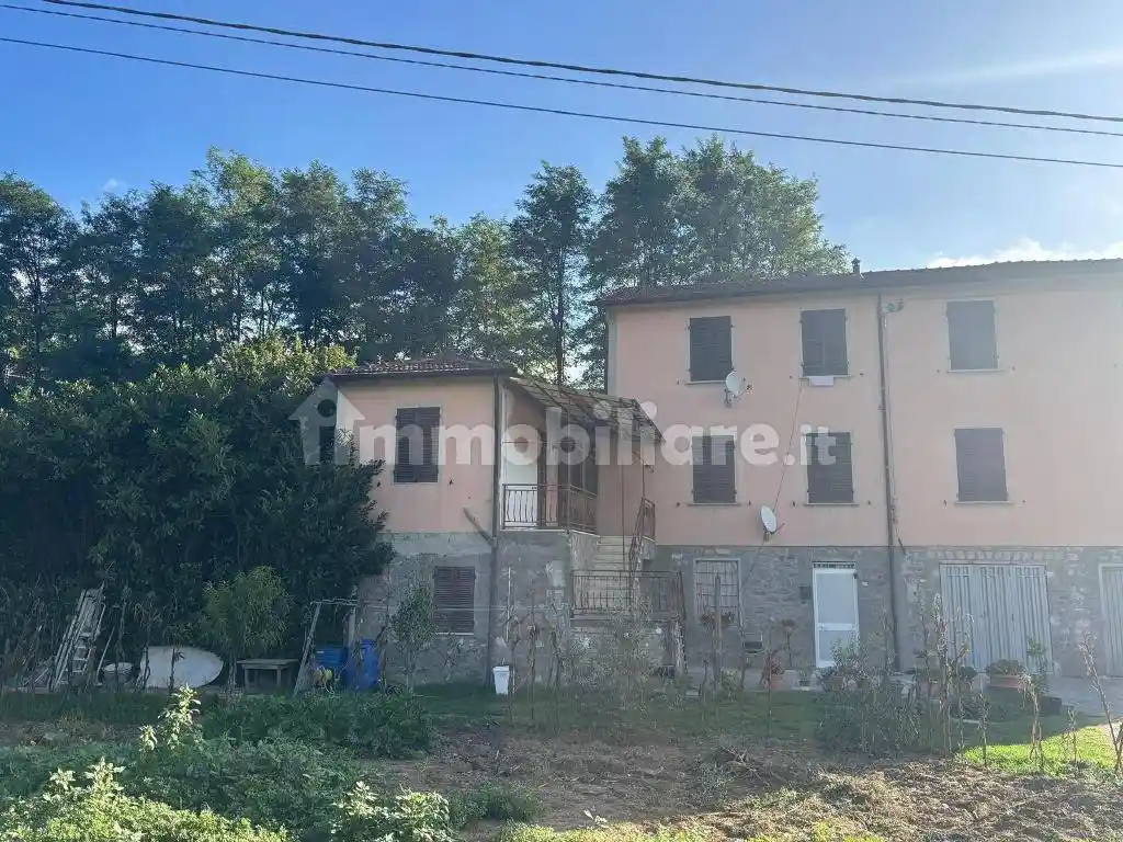 Casa indipendente in vendita a Filattiera