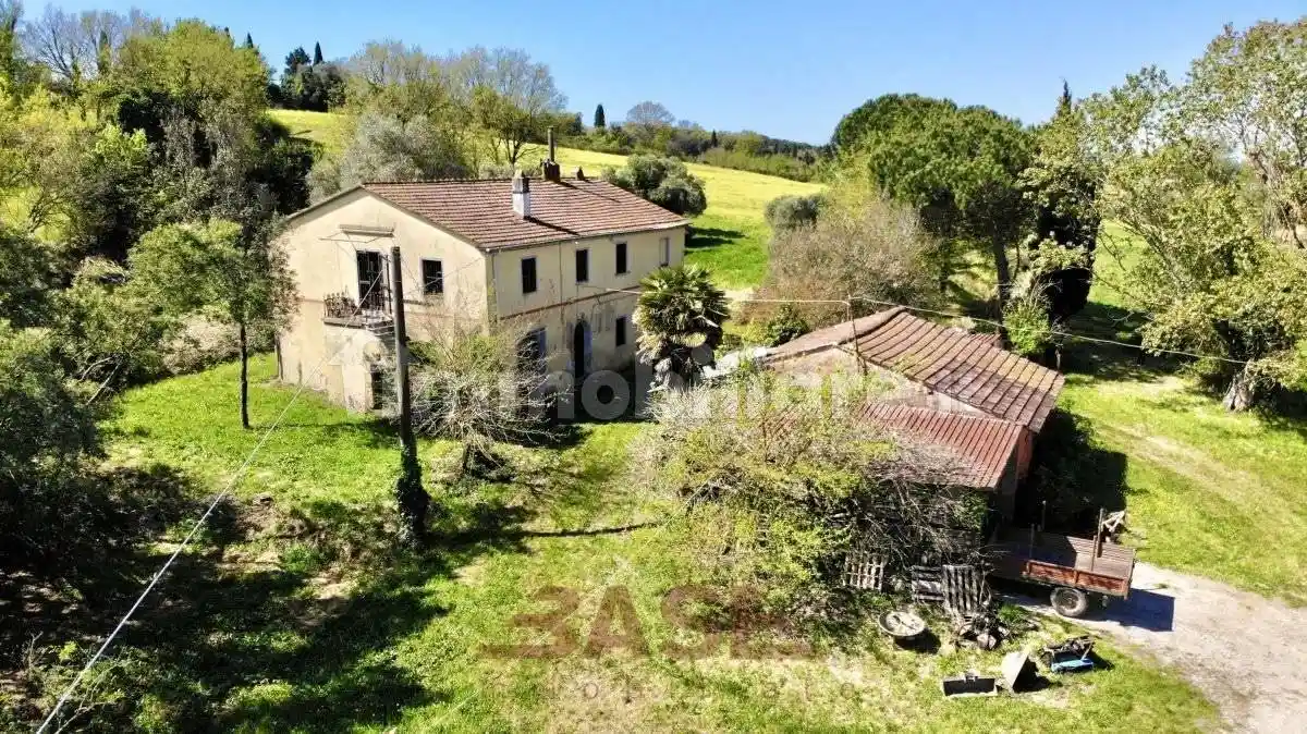 Rustico - Casale in vendita a Collesalvetti