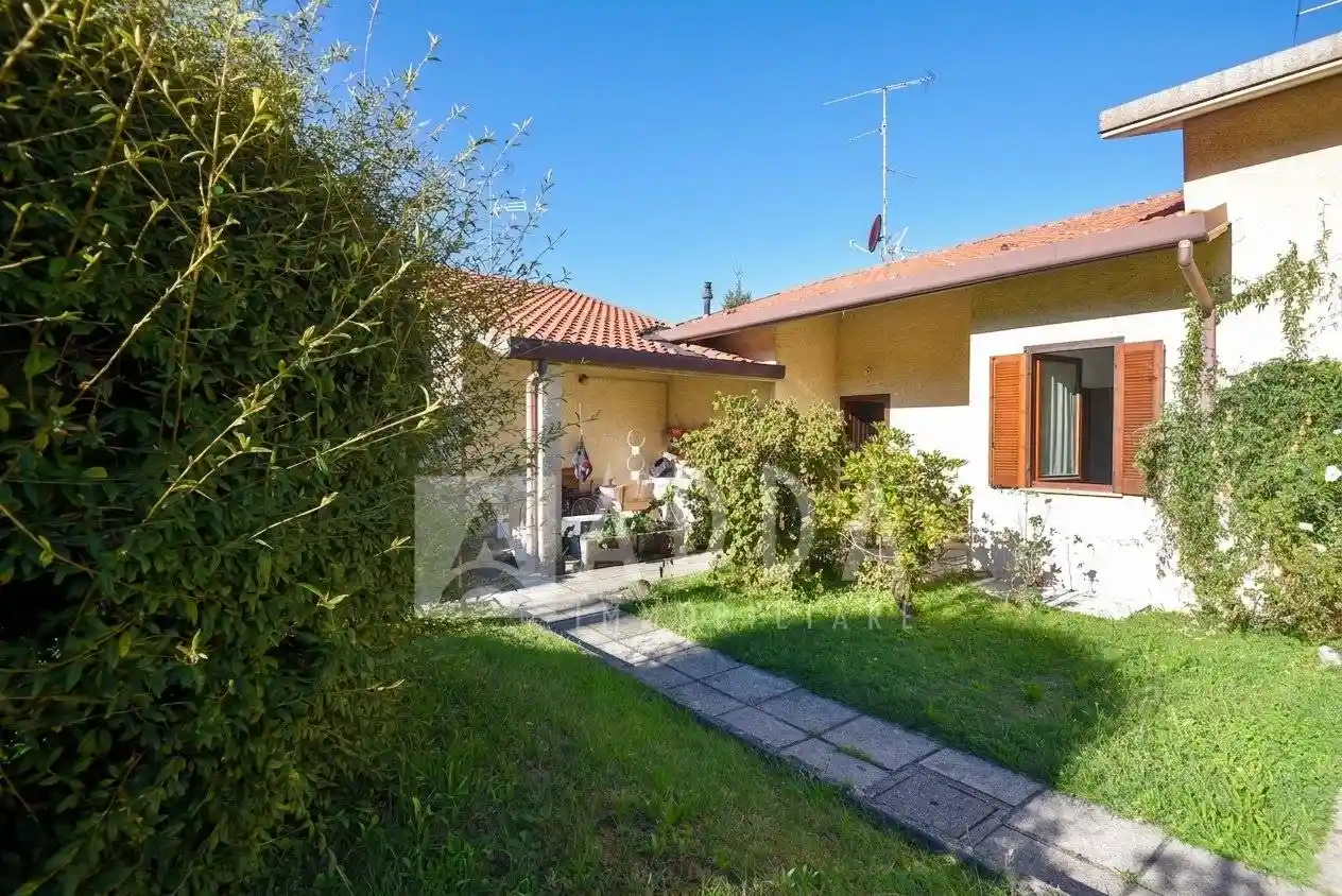 Villetta a schiera in vendita a Colle Brianza