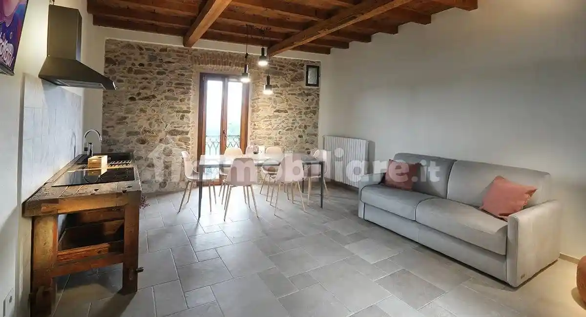 Appartamento in affitto a Cadrezzate con Osmate