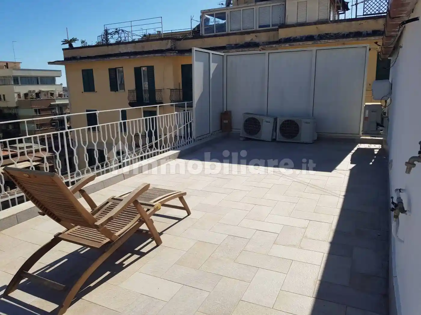 Appartamento in affitto a Napoli