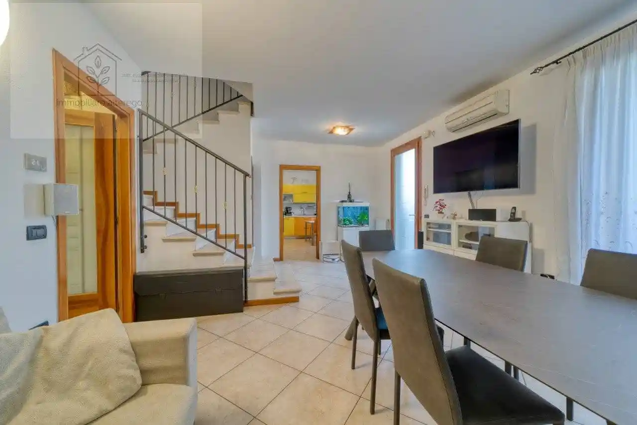 Villa in vendita a Selvazzano Dentro