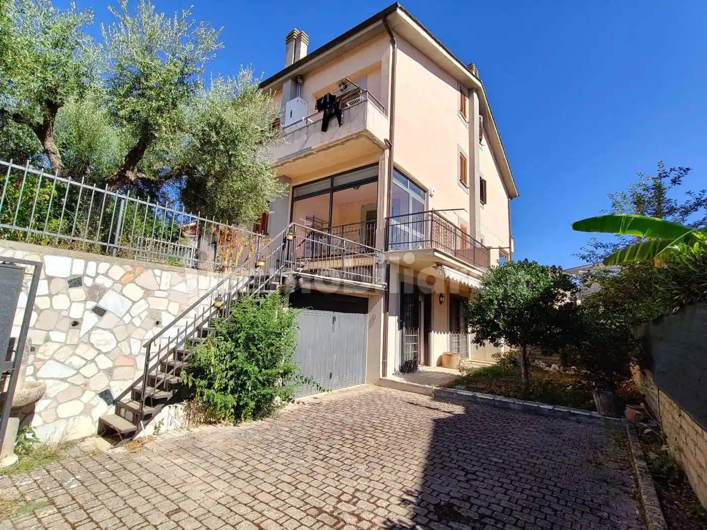 Villa in vendita a Ronciglione