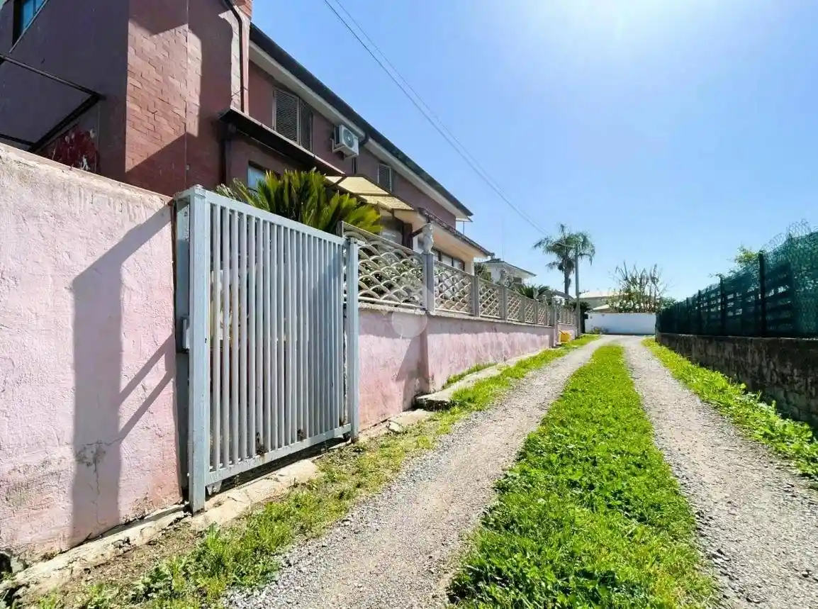 Villa in vendita a Cisterna di Latina