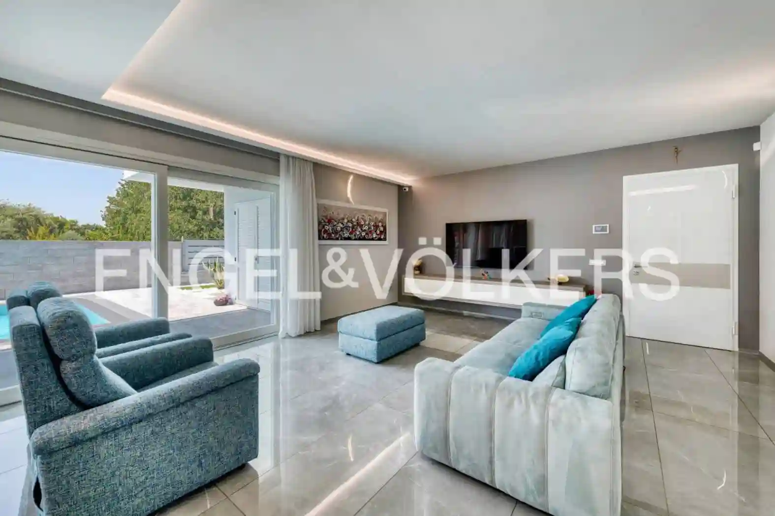 Villa - foto 2