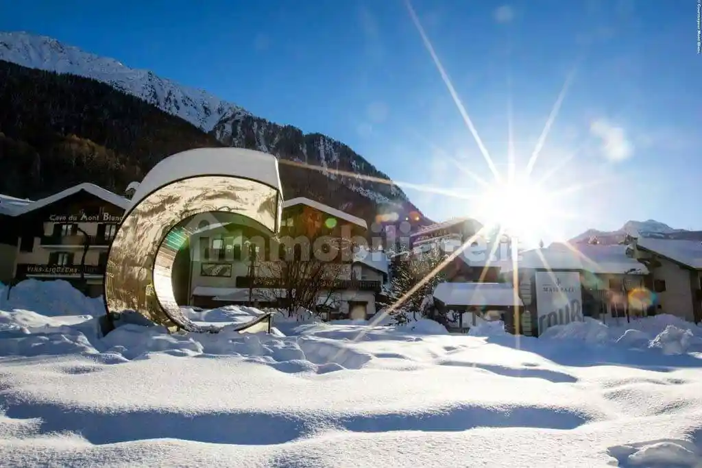Appartamento in vendita a Courmayeur