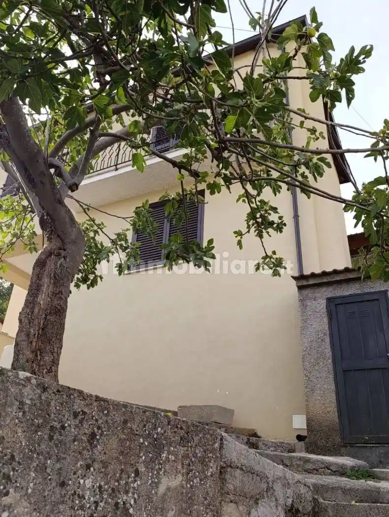 Casa indipendente in vendita a Trivigliano