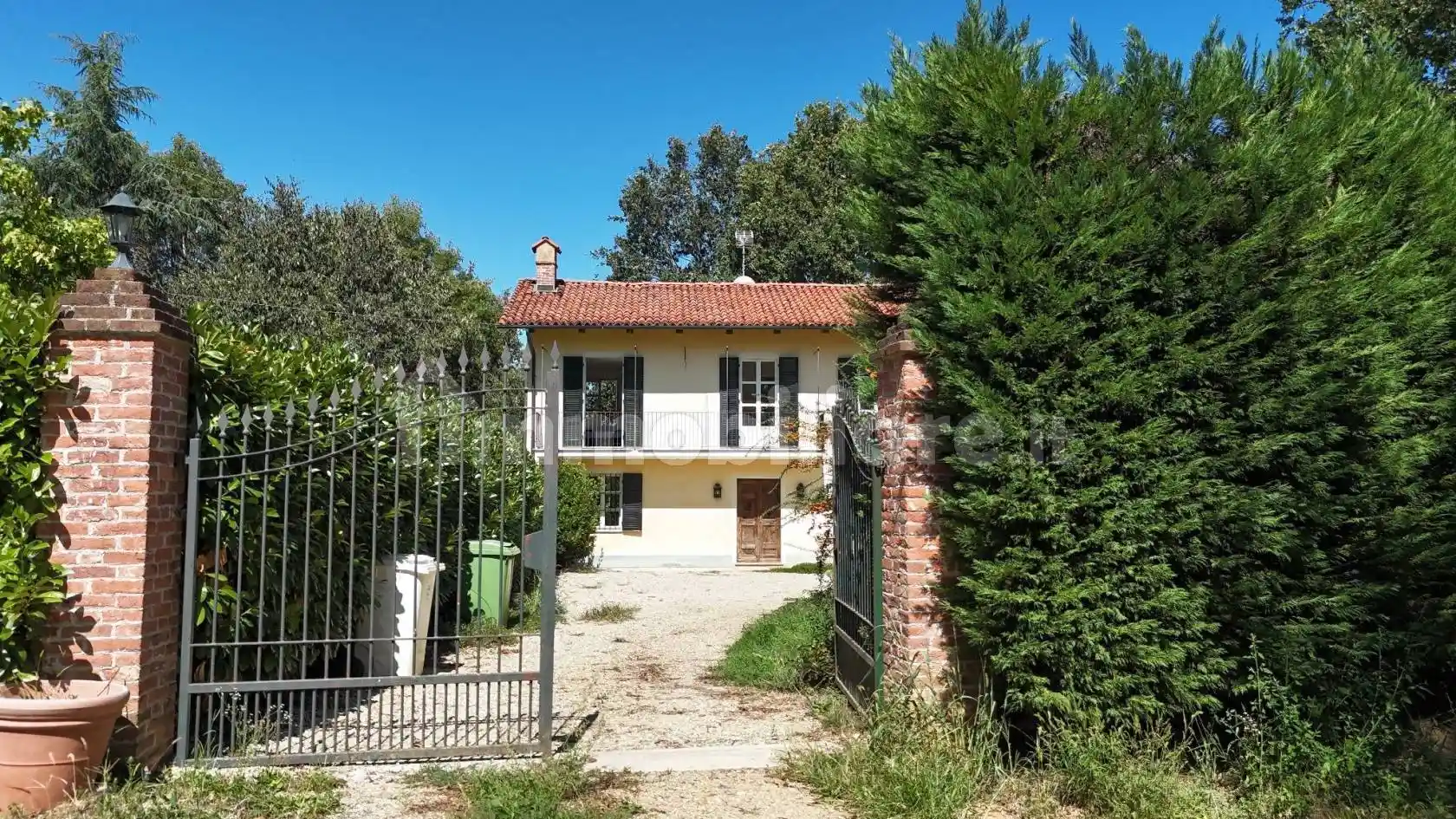 Rustico - Casale in vendita a Bra
