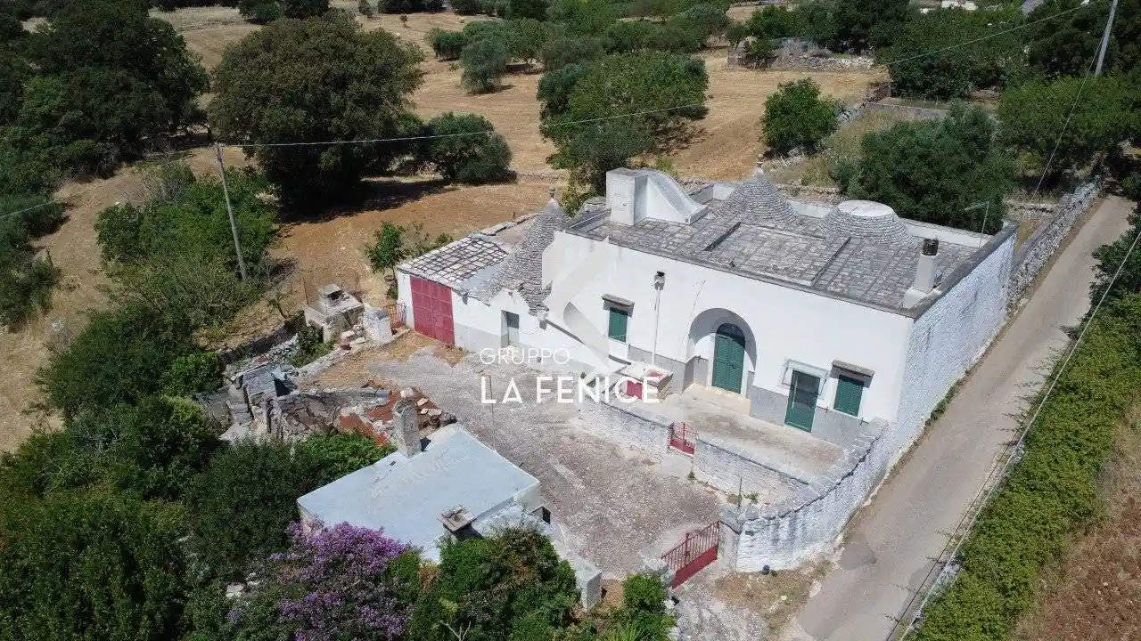 Rustico - Casale in vendita a Locorotondo