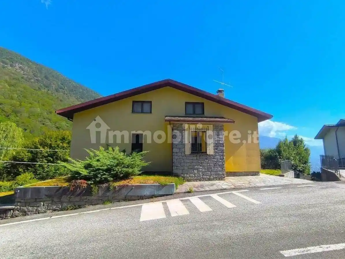 Casa indipendente in vendita a Sondrio