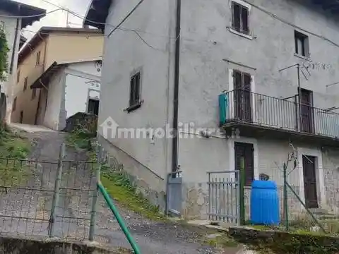 Palazzo - Edificio in vendita a Porto Ceresio