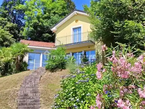 Villa in vendita a Viggiù