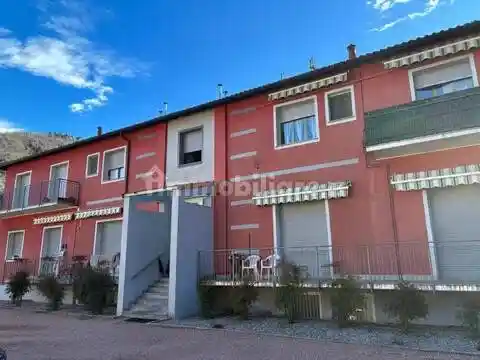 Appartamento in vendita a Bisuschio