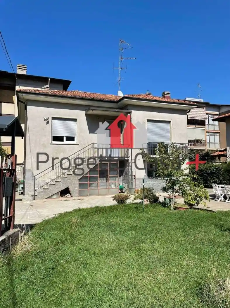 Villa in vendita a Gallarate