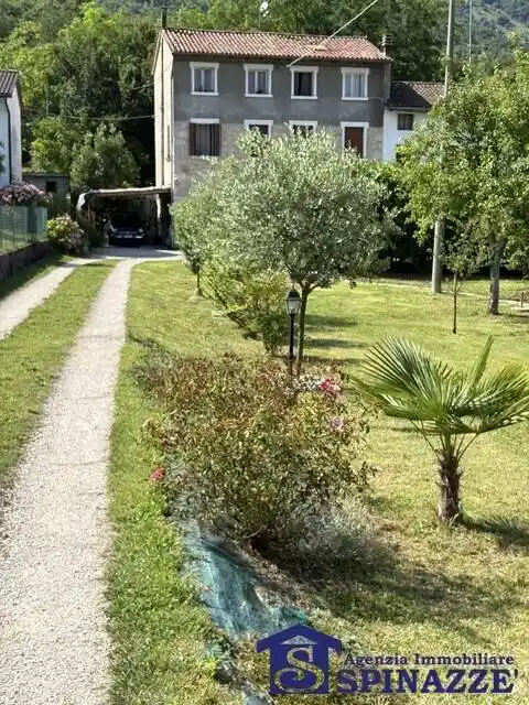 Rustico - Casale in vendita a Caneva