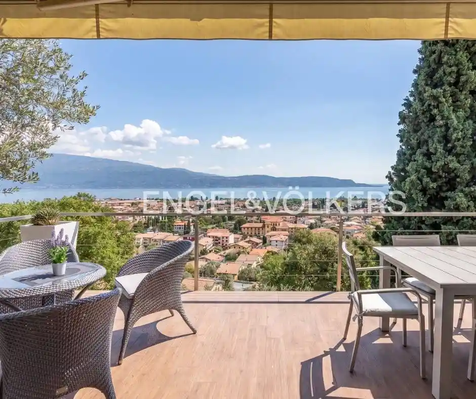 Villa in vendita a Toscolano-Maderno