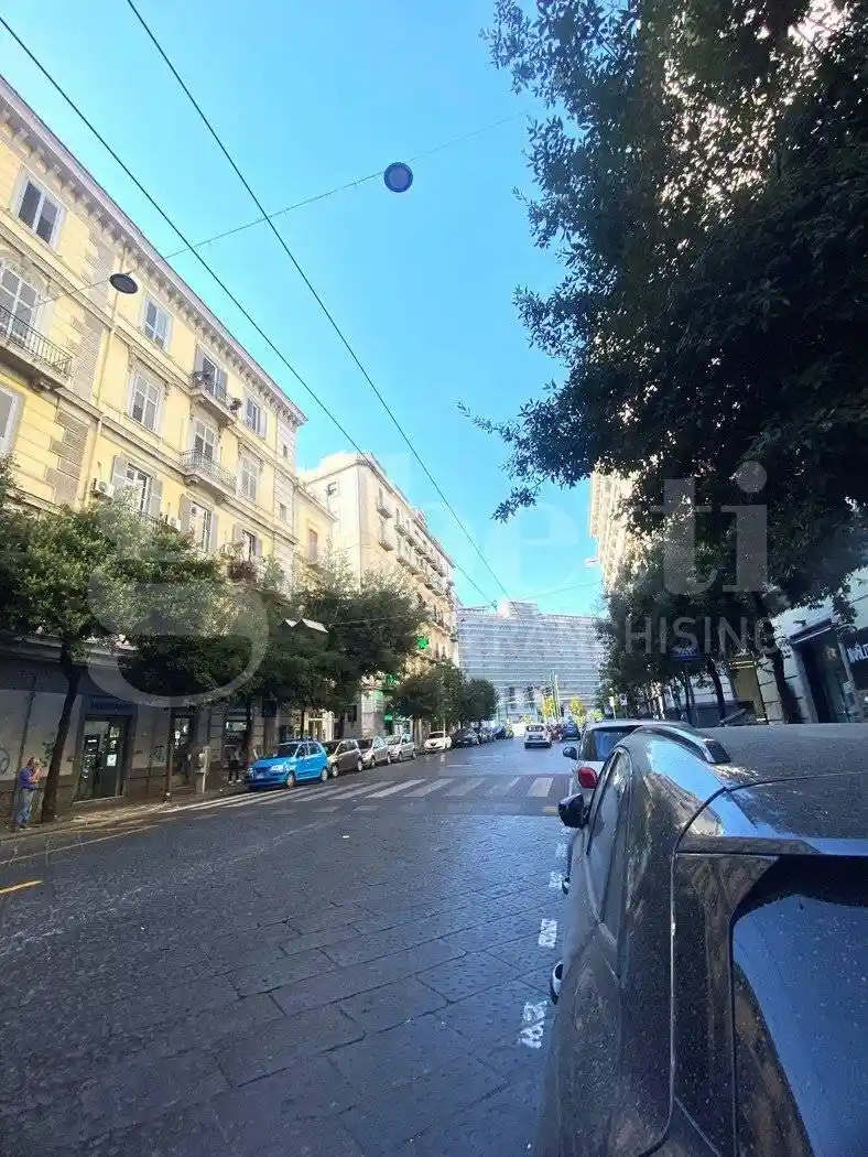 Appartamento in vendita a Napoli