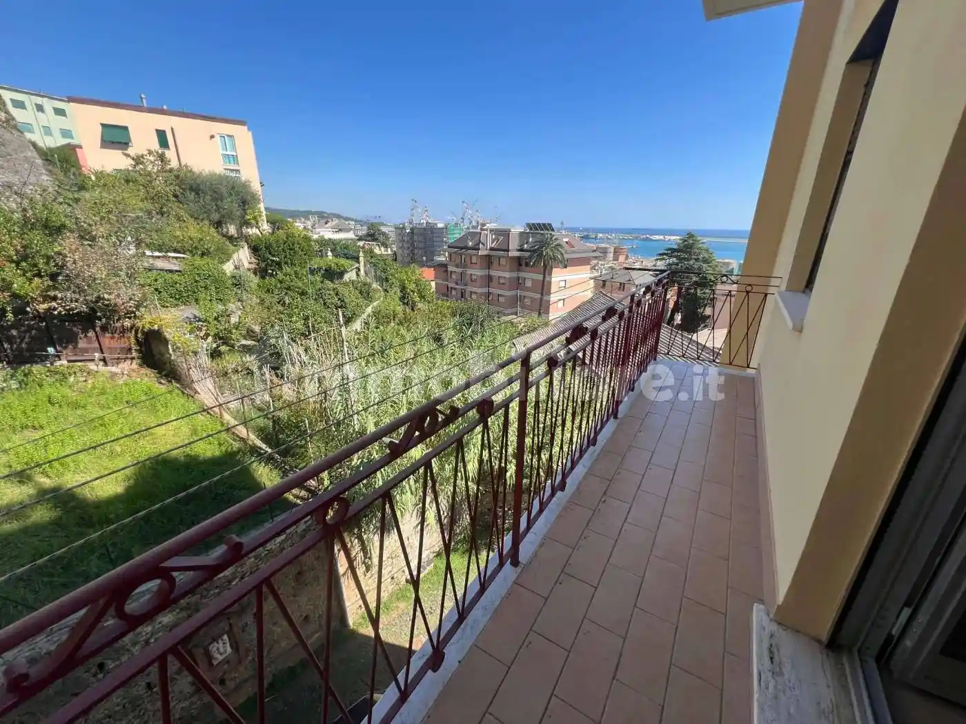 Appartamento in vendita a Genova