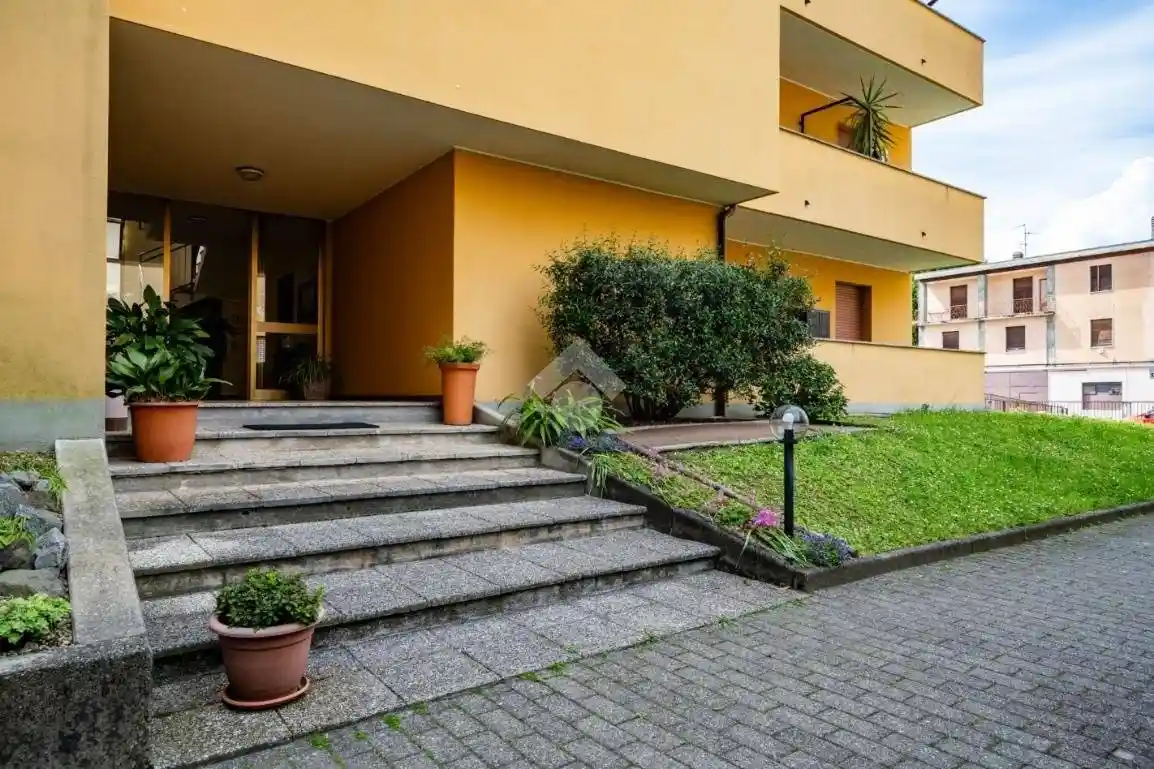 Appartamento in vendita a Oggiono