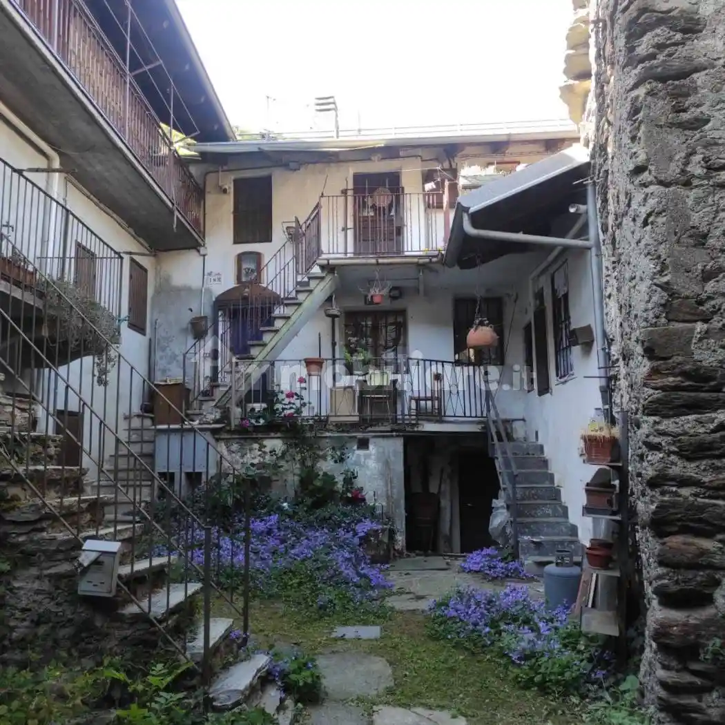 Casa indipendente in vendita a Mattie