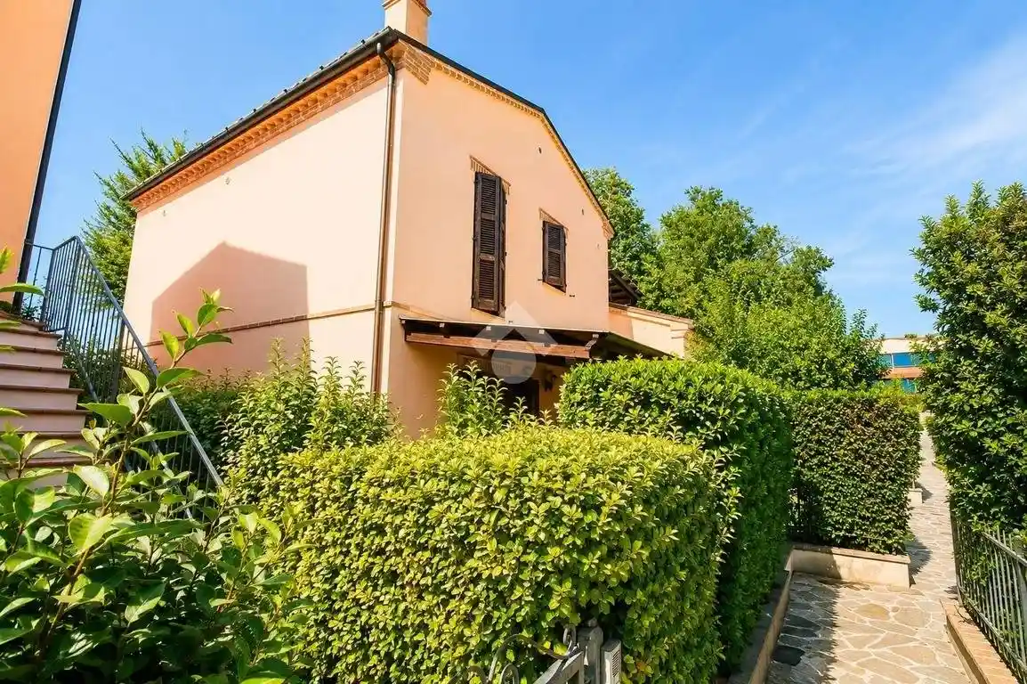 Casa indipendente in vendita a Sirolo