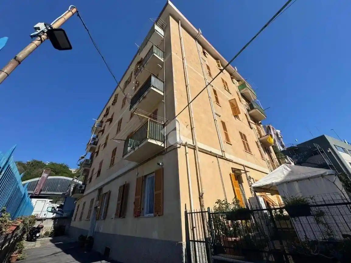 Appartamento in vendita a Genova