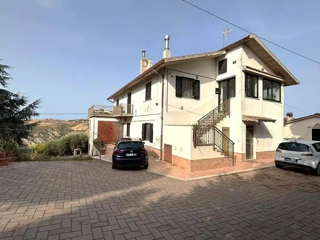 Casa indipendente in vendita a Atri