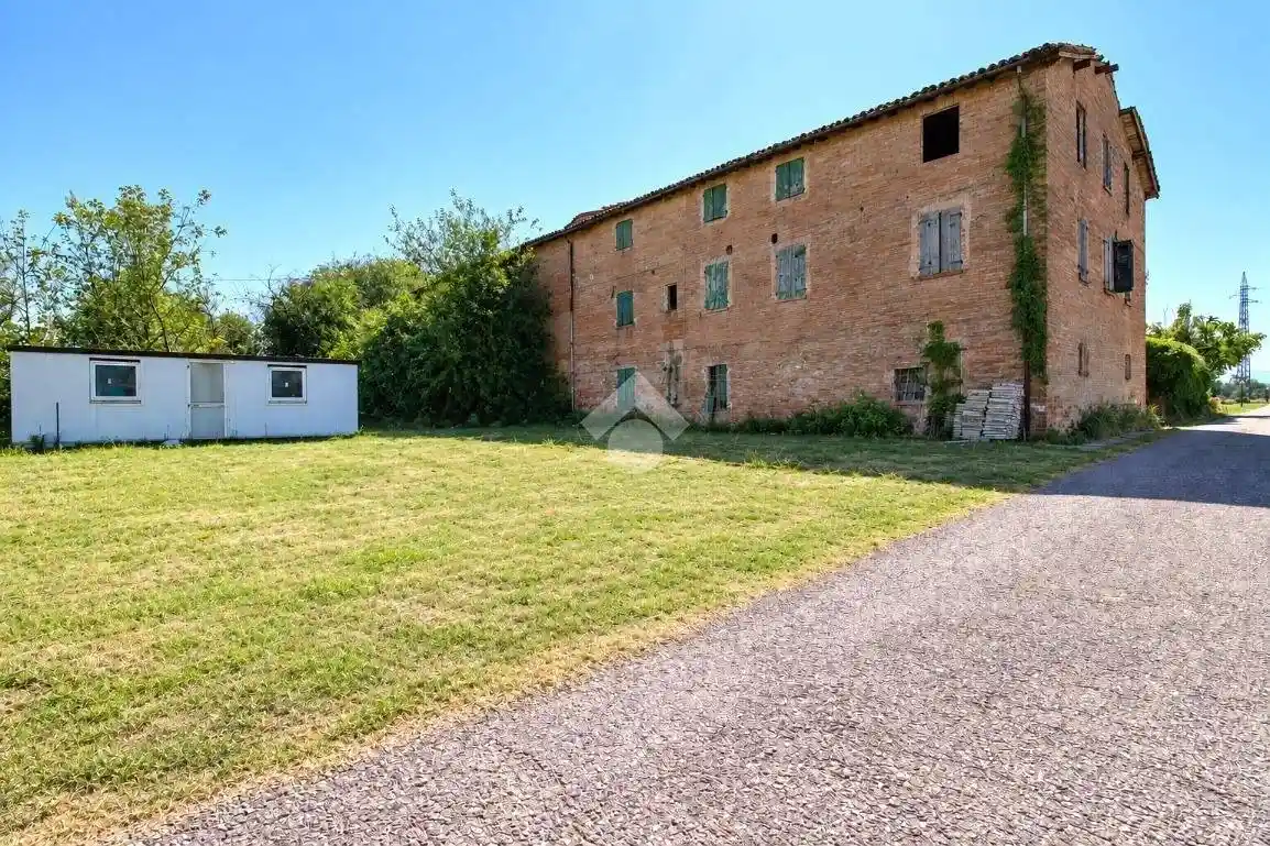 Rustico - Casale in vendita a Sassuolo