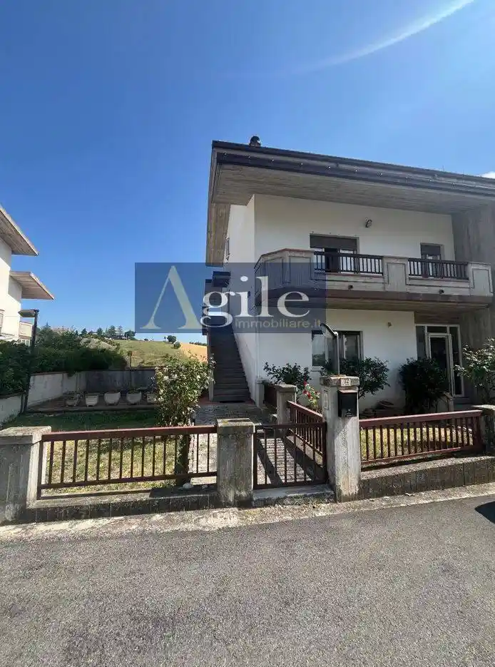 Appartamento in vendita a Castignano