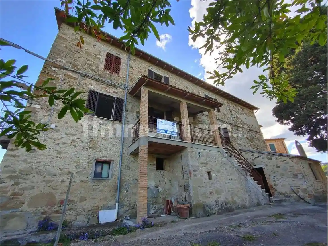 Rustico - Casale in vendita a Todi