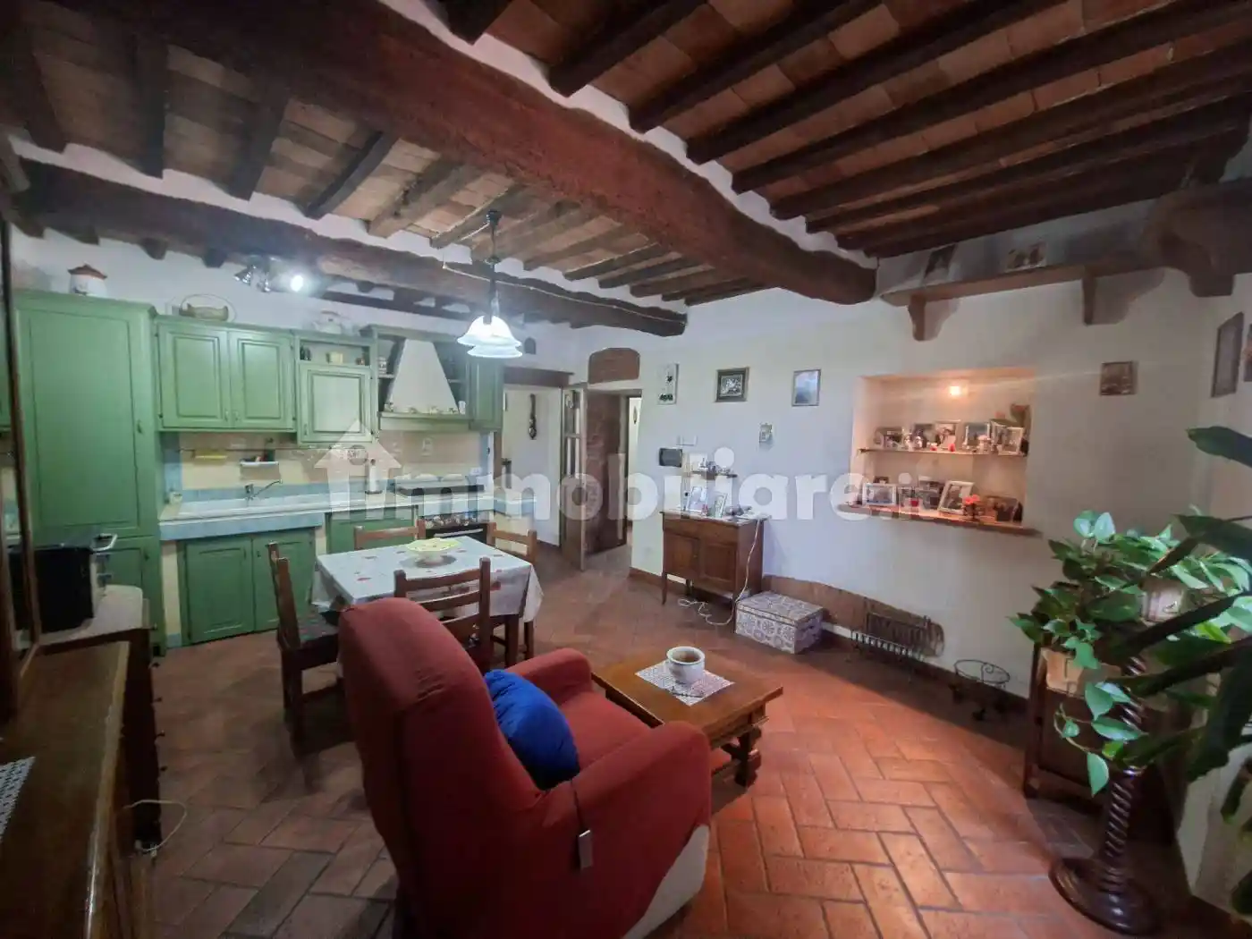 Appartamento in vendita a Lucignano