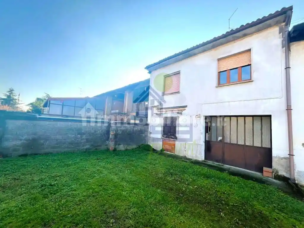 Casa indipendente in vendita a Castelnuovo Bocca d'Adda